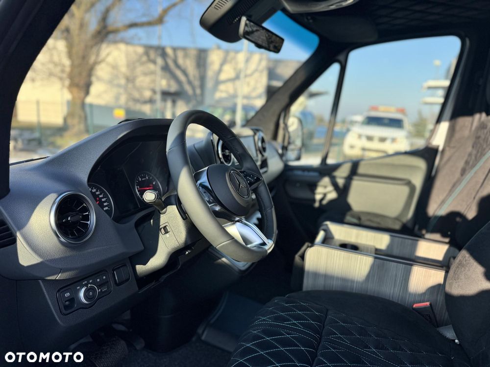 Mercedes-Benz Sprinter - 8