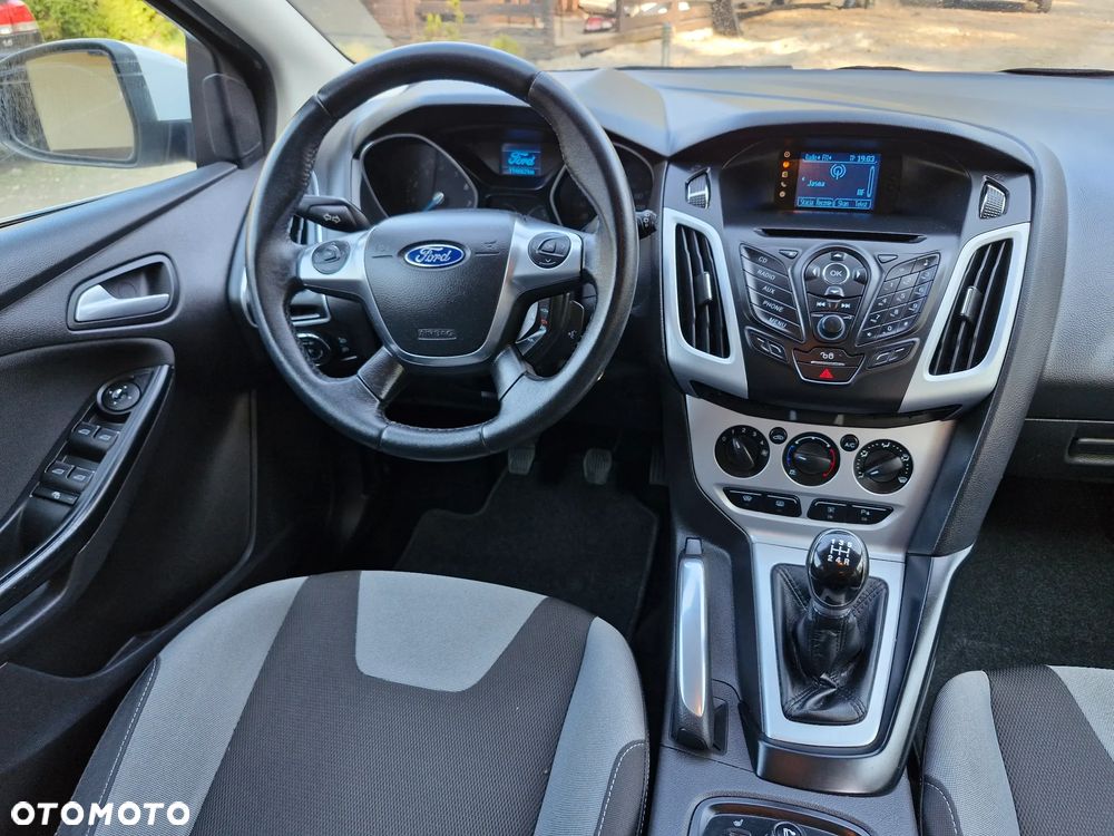 Ford Focus 1.6 TI-VCT Champions Edition - 10