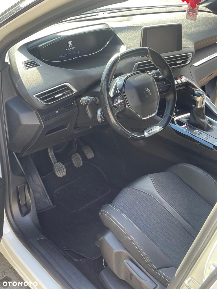 Peugeot 5008 - 20