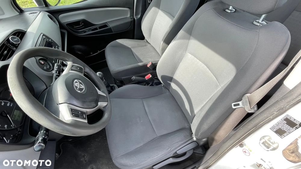 Toyota Yaris 1.5 Active - 11