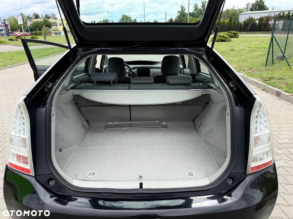 Toyota Prius - 22