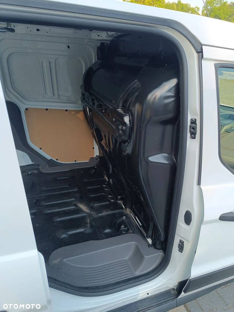 Ford Transit Connect - 24