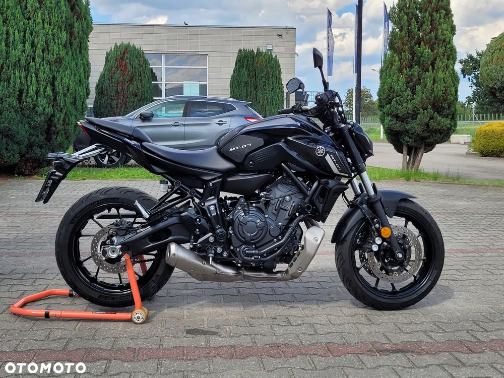 Yamaha MT - 4