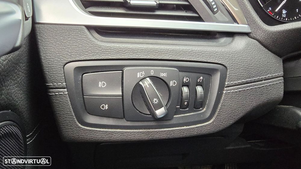 BMW X1 25 e xDrive xLine - 12