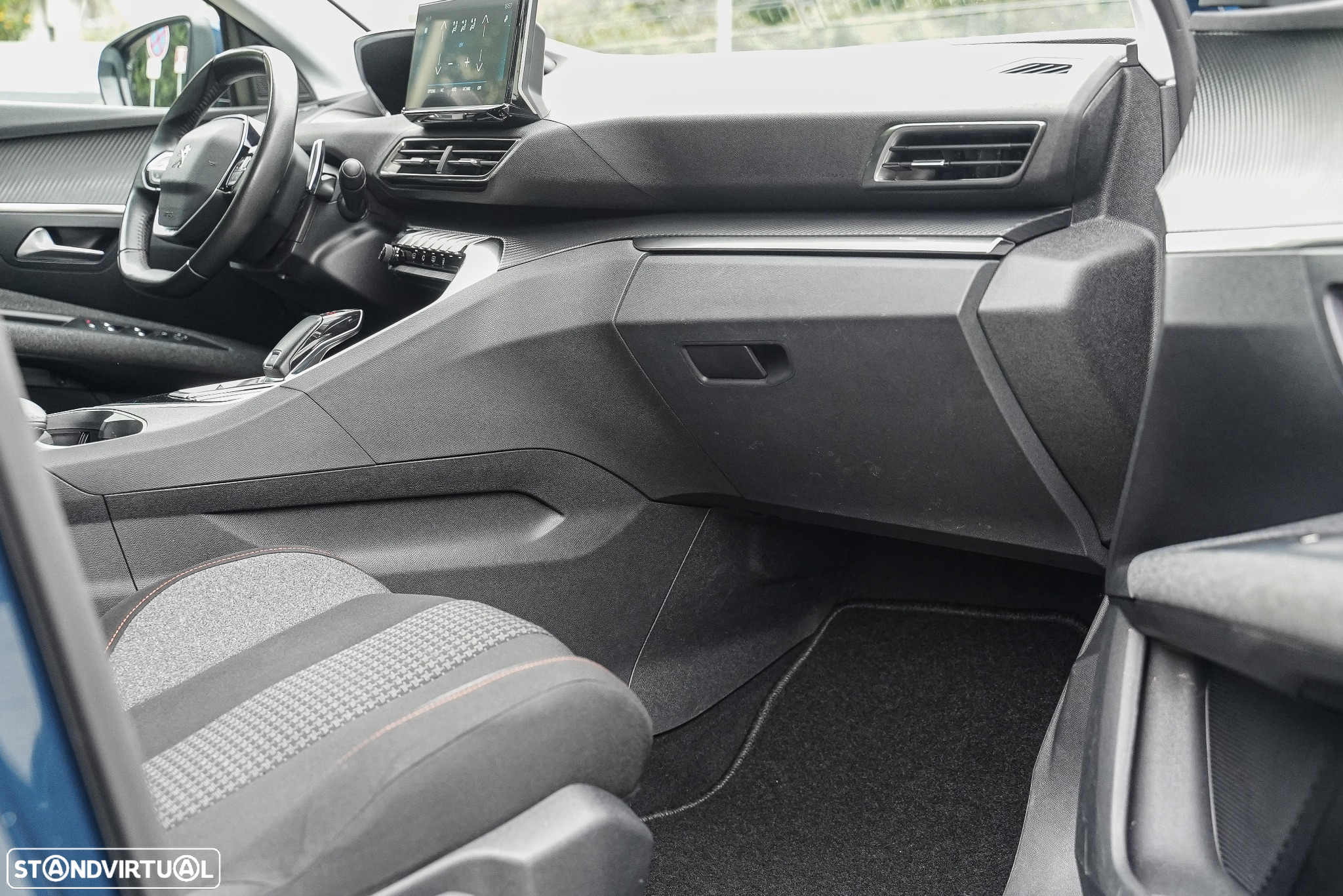 Peugeot 3008 PureTech 130 Stop & Start GPF EAT8 Active Business-Pack - 33