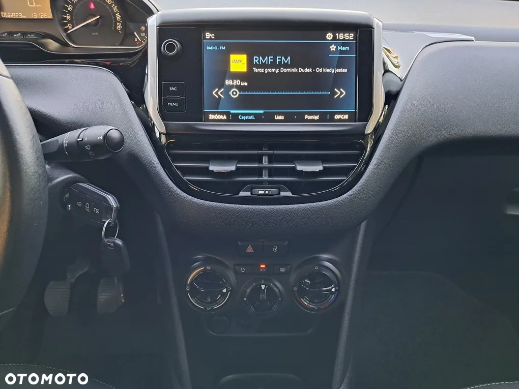 Peugeot 208 1.2 PureTech Active - 21