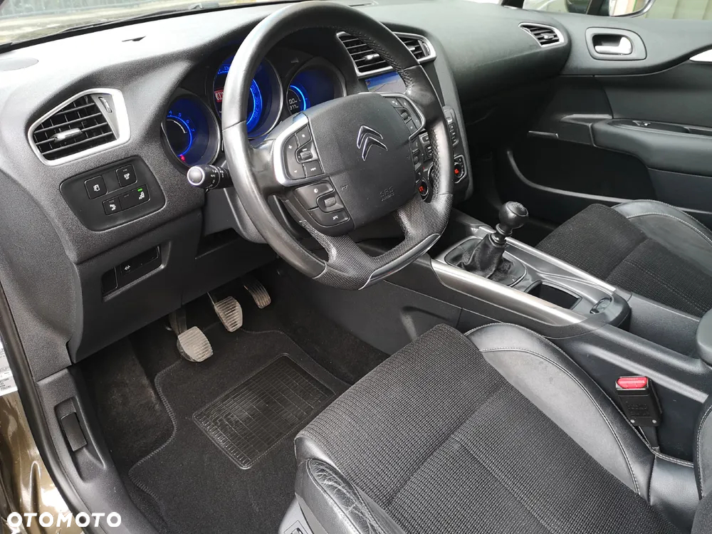 Citroën C4 2.0 HDi Exclusive - 14
