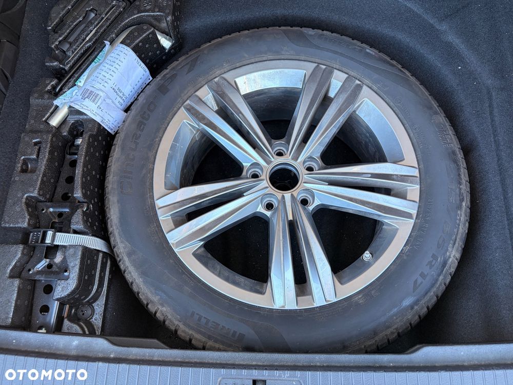 Volkswagen Passat Variant 1.5 TSI EVO Elegance DSG - 12