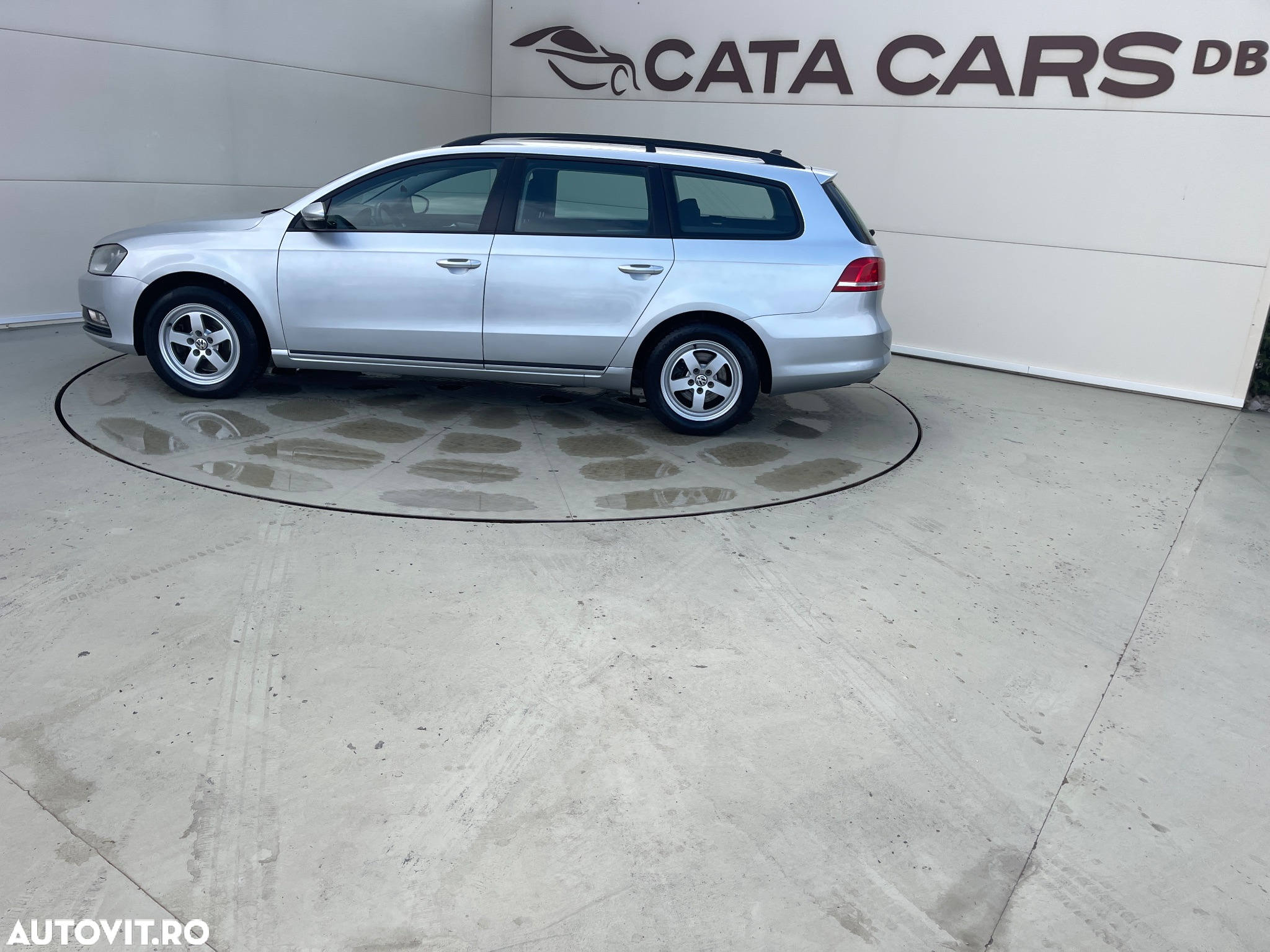 Volkswagen Passat 2.0 TDI BlueMotion Tehnology DSG Trendline - 8