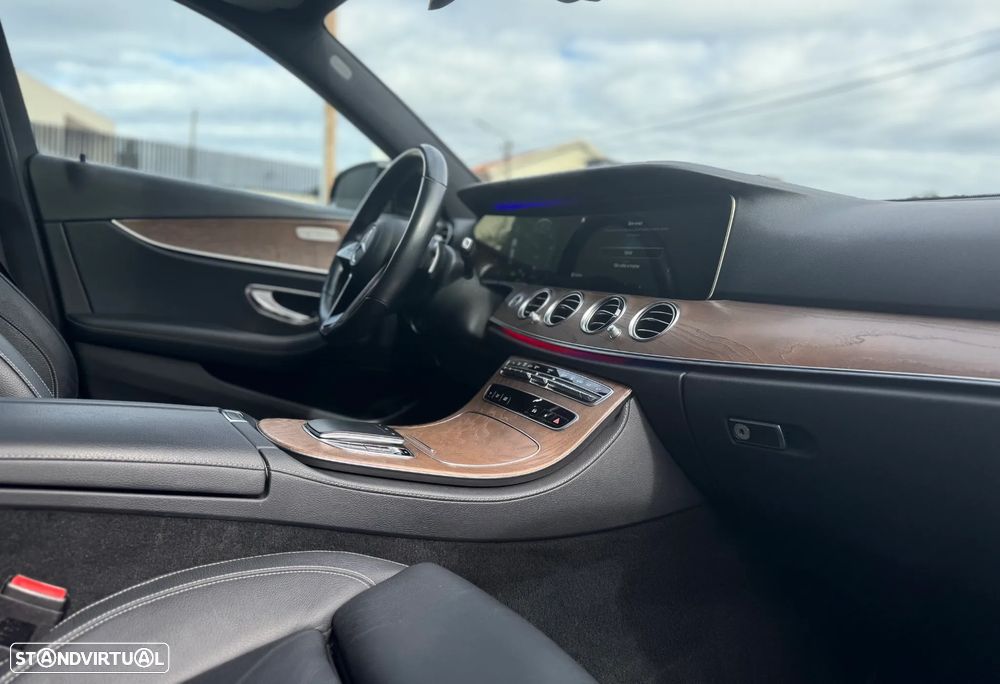 Mercedes-Benz E 300 de 9G-TRONIC AMG Line - 33
