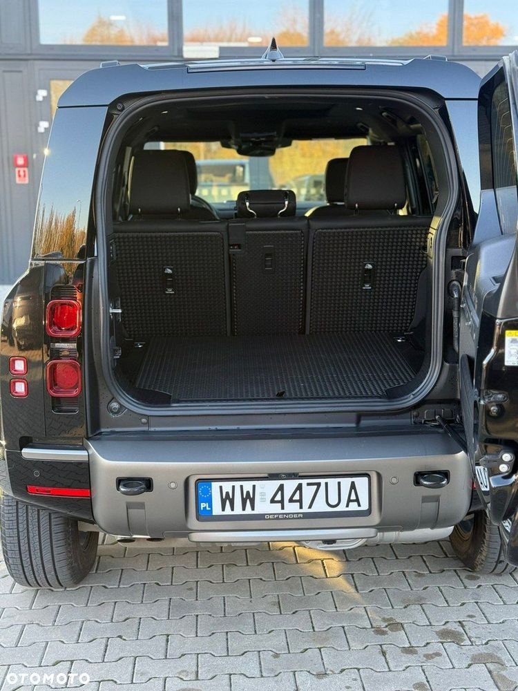 Land Rover Defender - 22