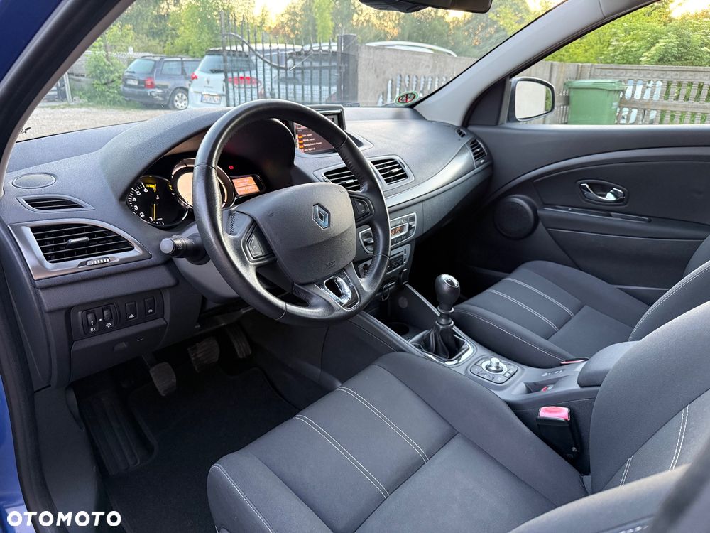 Renault Megane ENERGY TCe 115 Start & Stop Bose Edition - 12