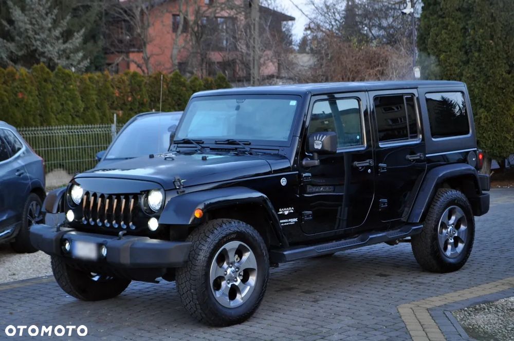 Jeep Wrangler 3.6 Unlim Sahara - 32