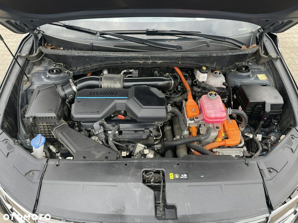 Hyundai Tucson 1.6 T-GDi HEV Modern 2WD - 12