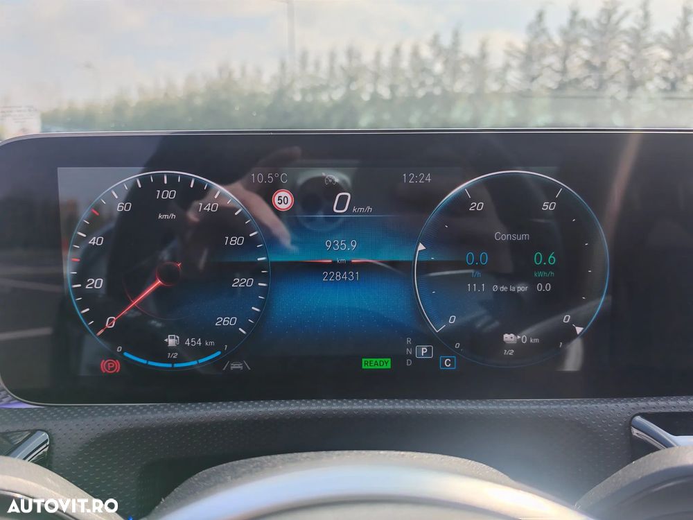 Mercedes-Benz A 250 e Sedan 8G-DCT Edition 2020 - 9