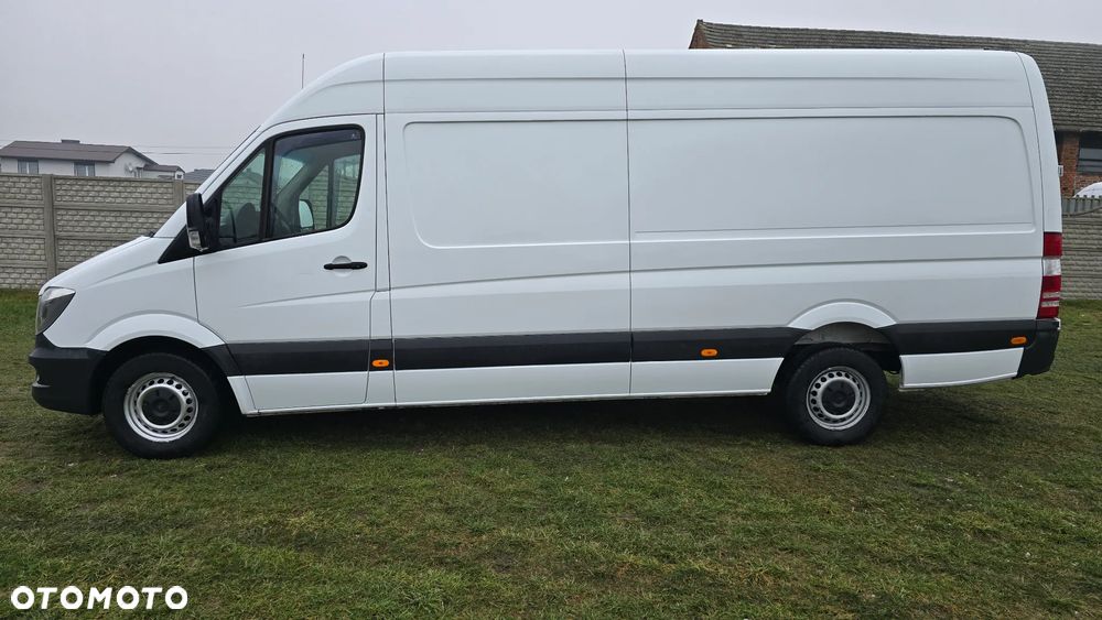 Mercedes-Benz Sprinter - 2