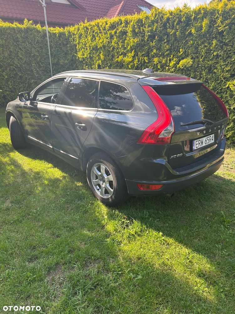 Volvo XC 60 DRIVe Momentum - 3