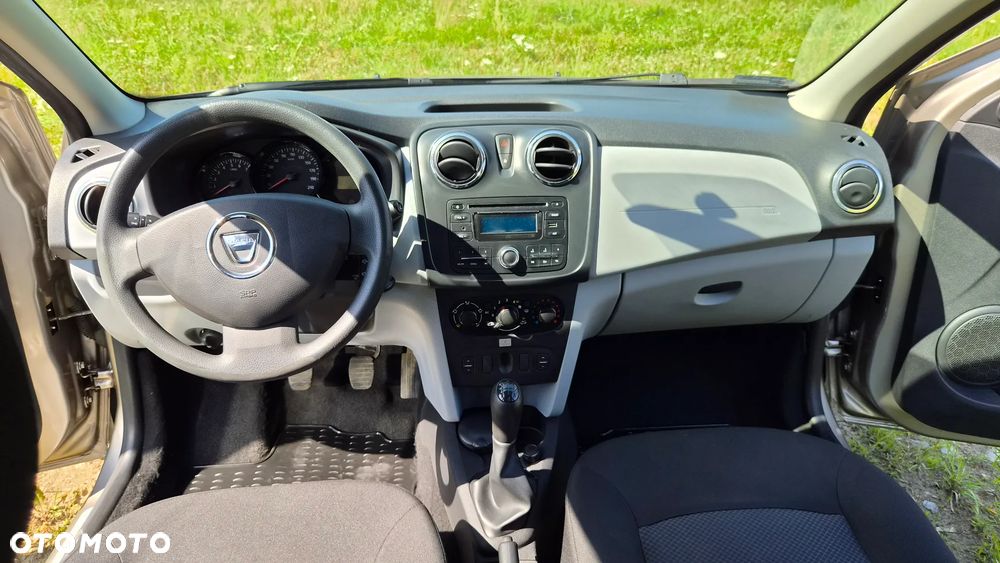 Dacia Logan 1.2 16V Access - 12
