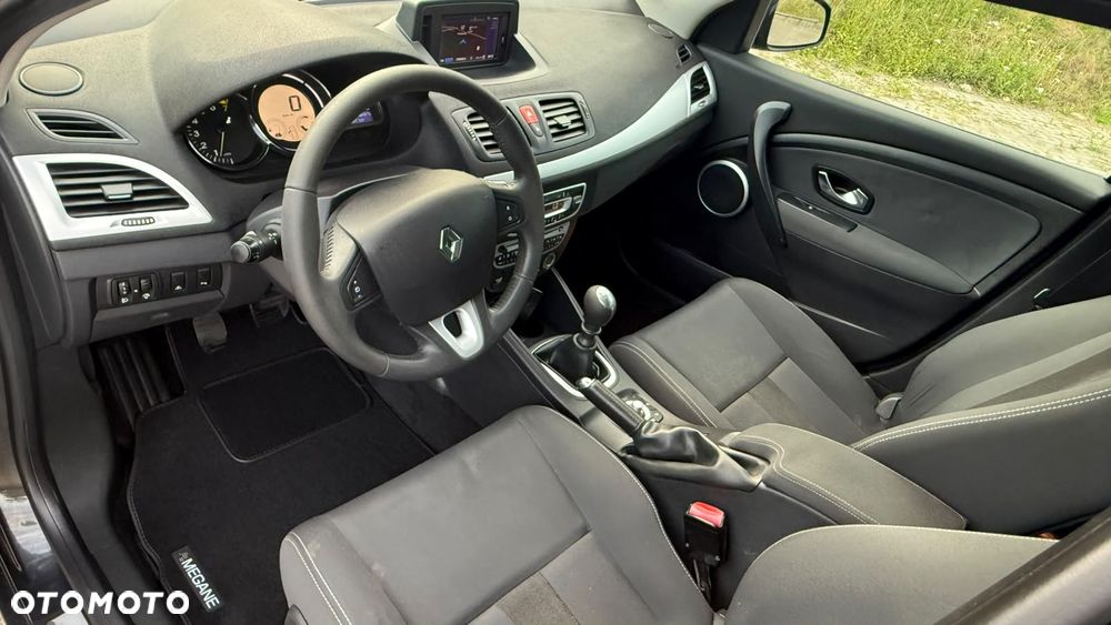 Renault Megane TCe 130 Bose Edition - 7
