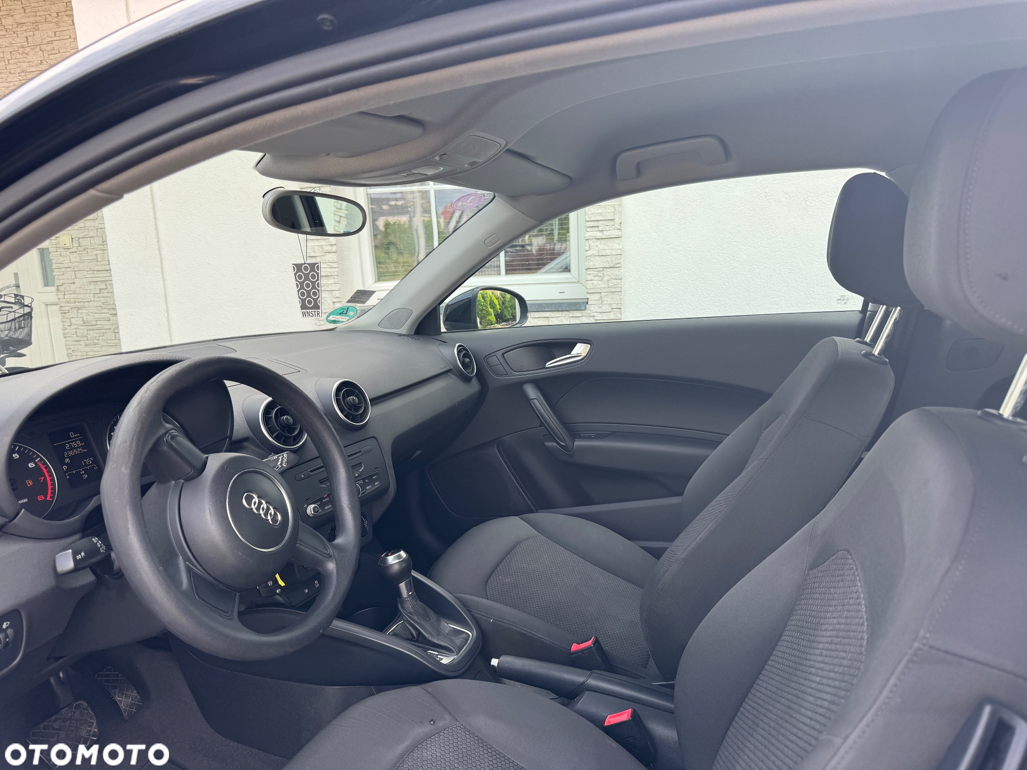 Audi A1 1.4 TFSI 119g S tronic Attraction - 11