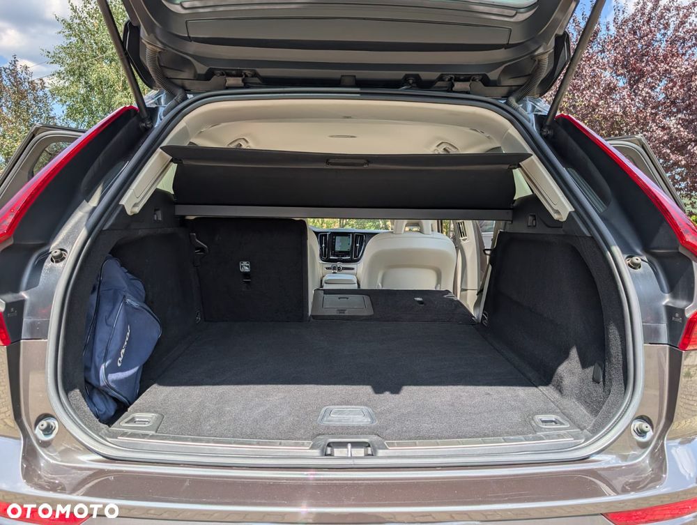 Volvo XC 60 T5 GPF AWD Momentum - 26