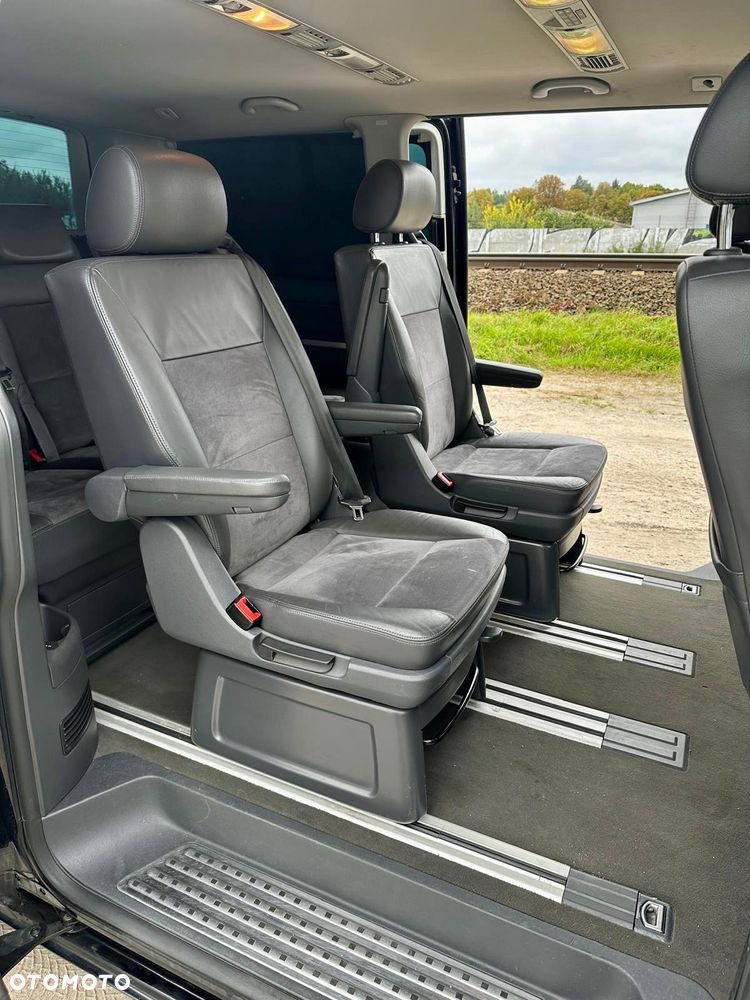 Volkswagen Multivan - 14