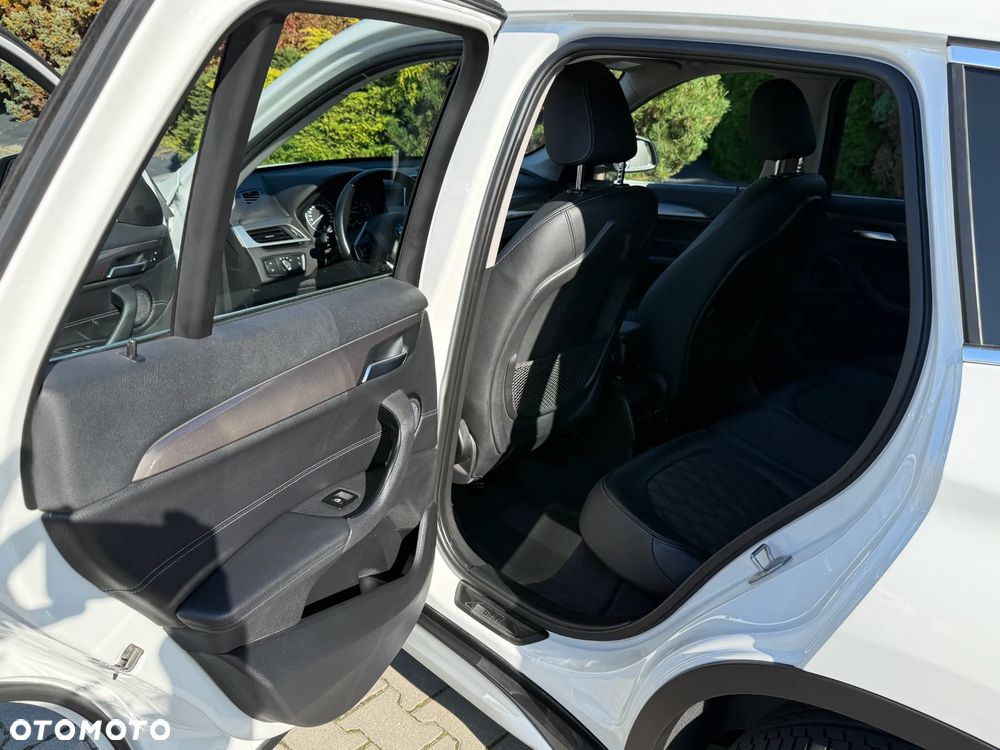 BMW X1 - 13