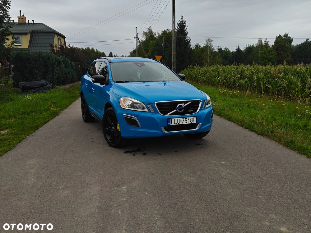 Volvo XC 60 T6 AWD R-Design - 4