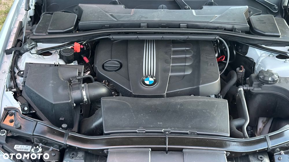 BMW Seria 3 318d DPF - 22