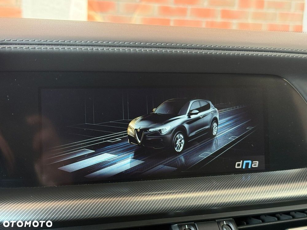 Alfa Romeo Stelvio - 27