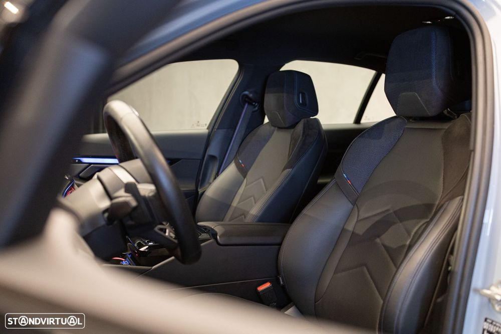 BMW 530 e Pack Desportivo M Pro - 23