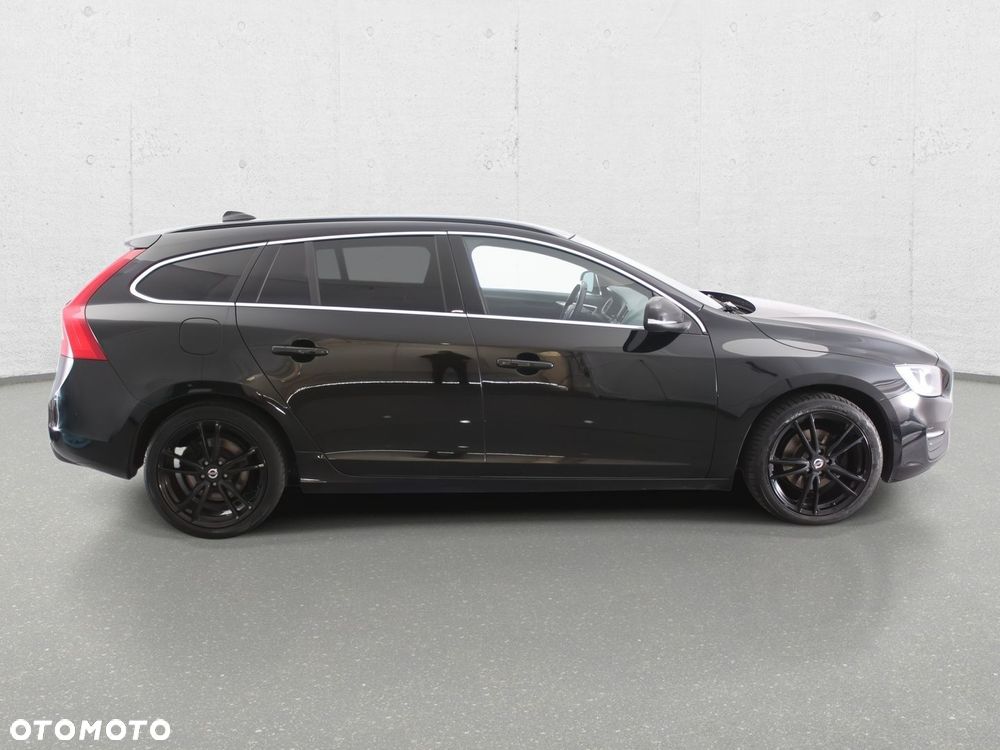 Volvo V60 D2 Drive-E Kinetic - 3
