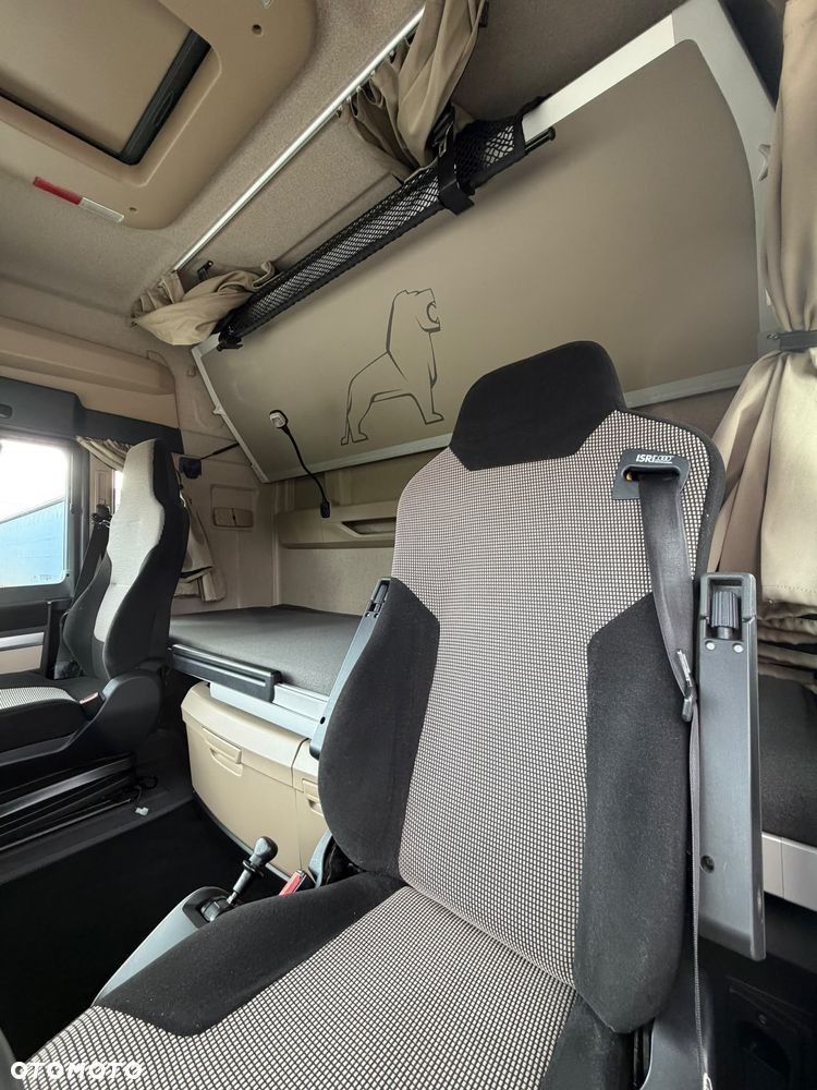 MAN TGX 18.360 / KONTENER / 18 EUROPALET / AUTOMAT / EURO 6 / SYPIALKA / ŁADOWNOŚĆ 7 728 KG / 2018 ROK / SPROWADZONY - 28