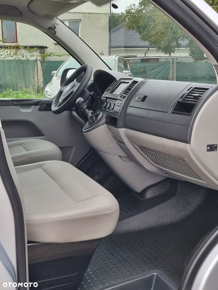 Volkswagen Transporter - 12