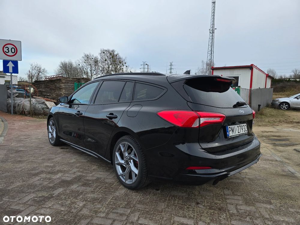 Ford Focus 2.3 EcoBoost S&S ST - 19