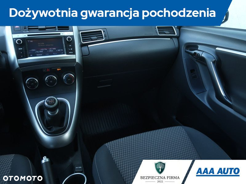 Toyota Verso - 9