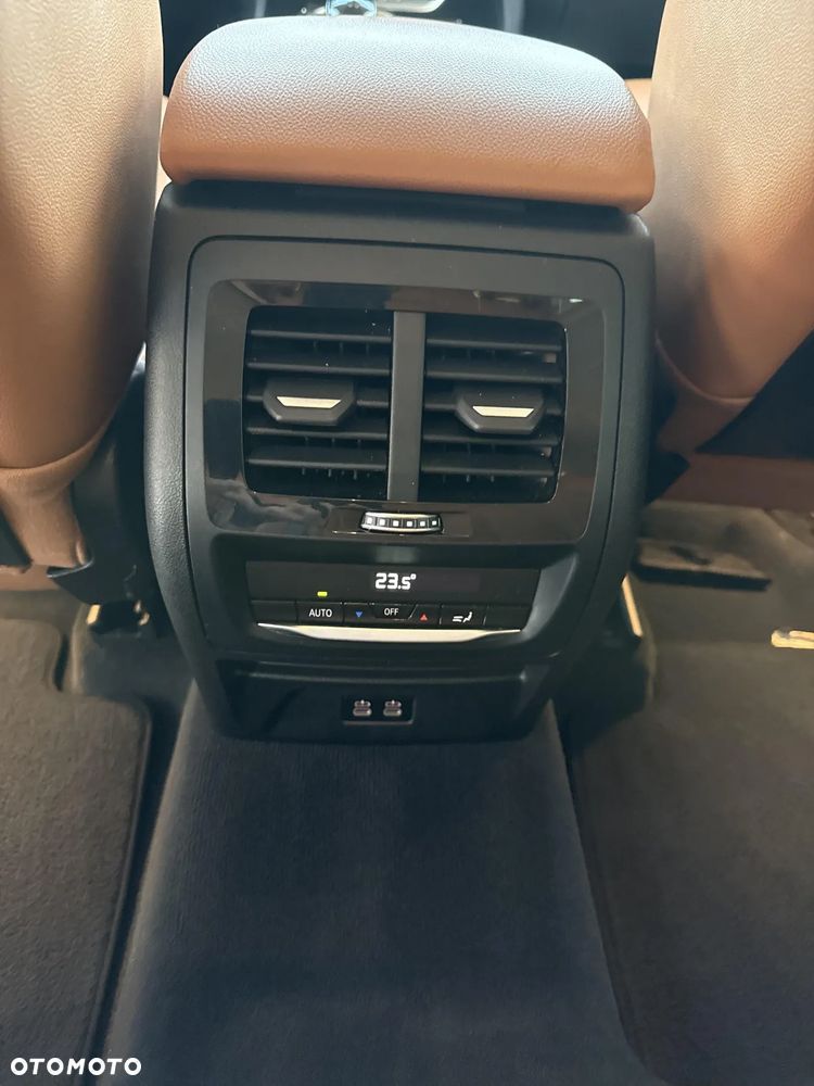 BMW X3 xDrive30e - 16