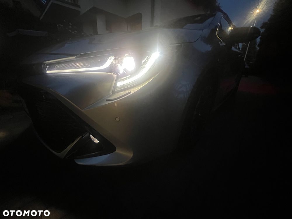 Toyota Corolla - 30