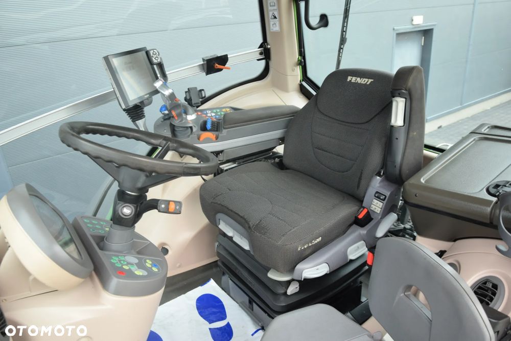 Fendt 828 Vario - 17