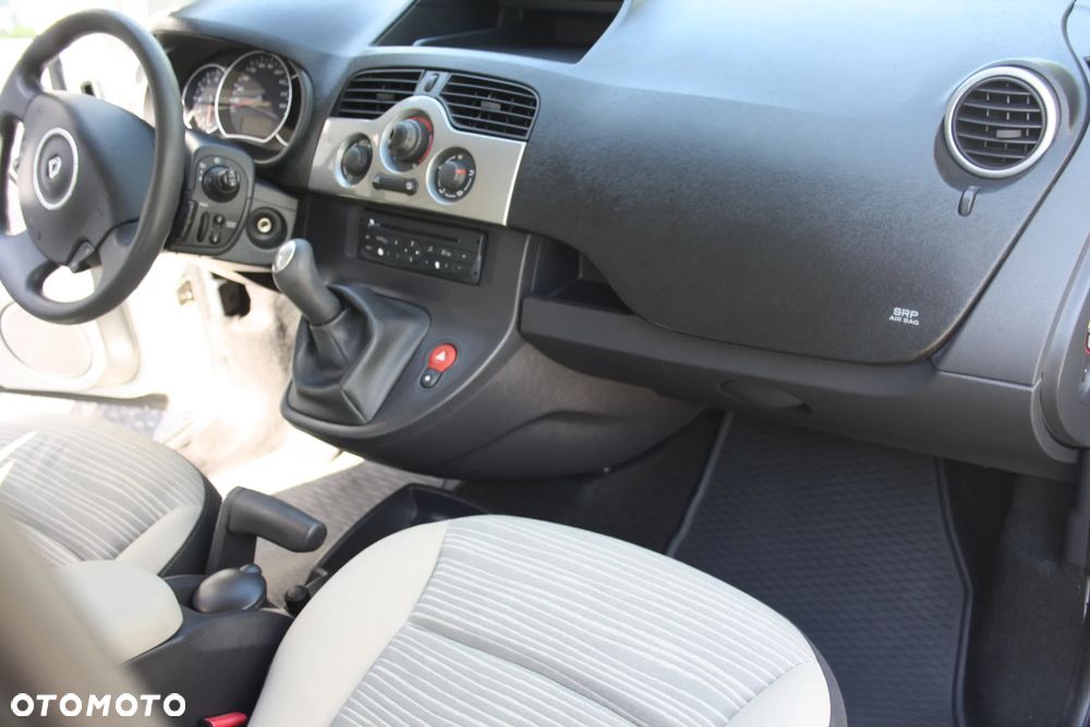 Renault Kangoo 1.6 16V 105 Happy Family - 17
