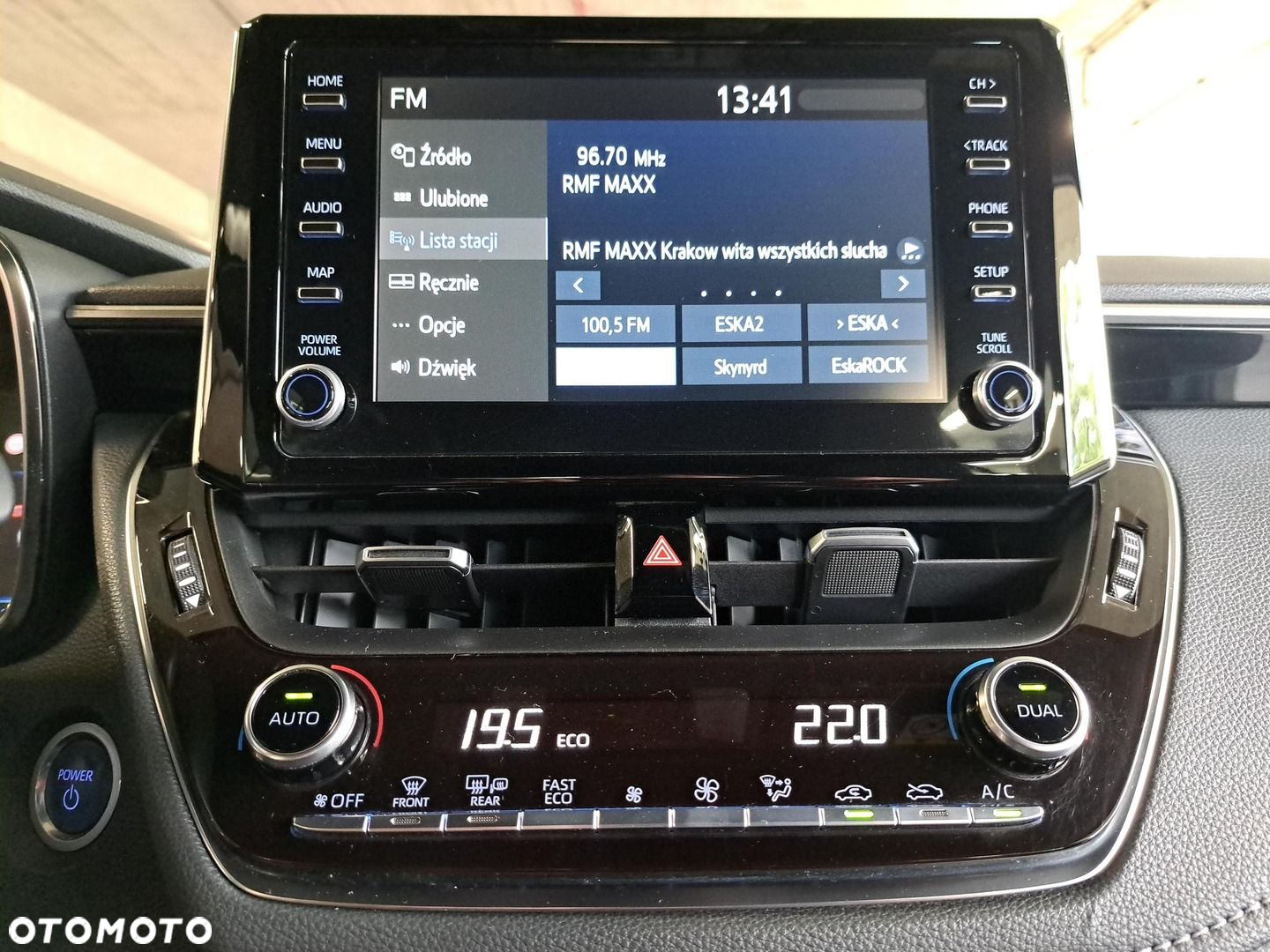 Toyota Corolla 1.8 Hybrid Comfort - 20