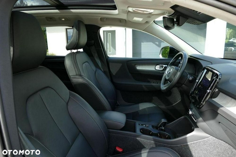 Volvo XC 40 B5 B AWD Inscription - 22