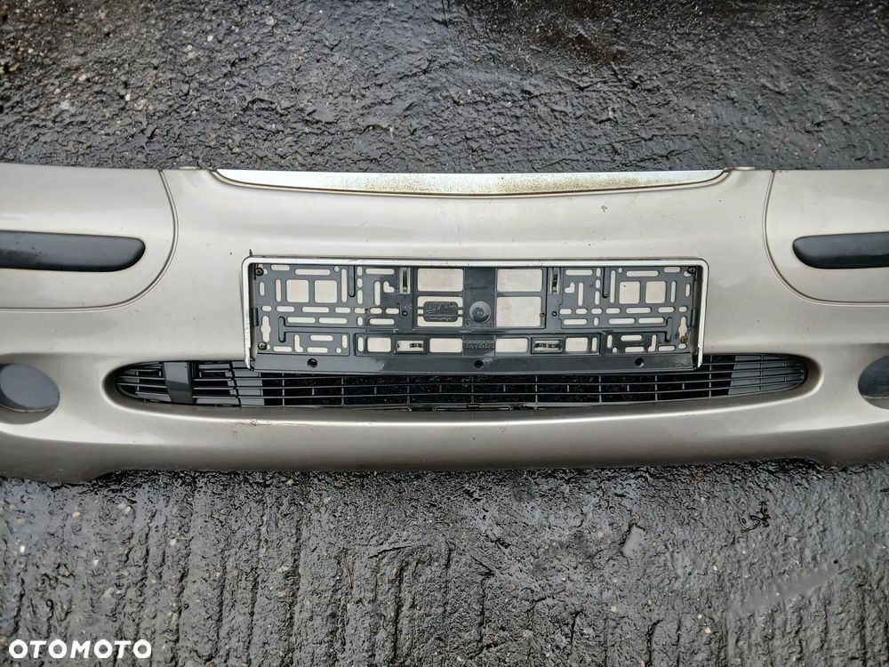 Mercedes W168 Zderzak przedni - 2