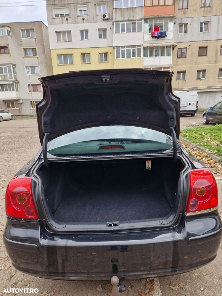 Toyota Avensis 2.0 D4D Sdn. Terra - 3