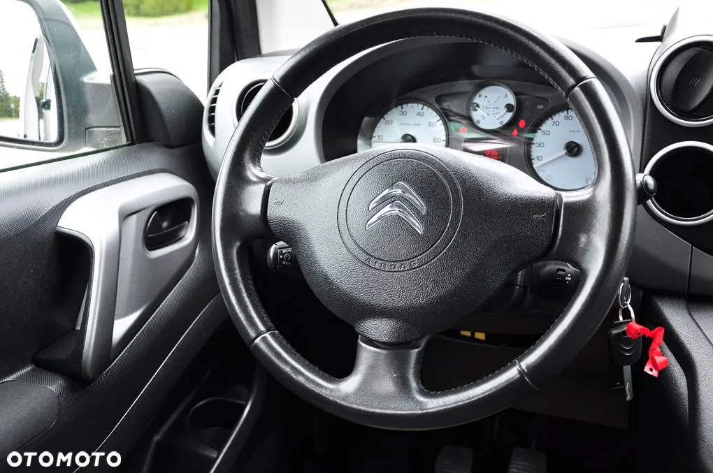 Citroën Berlingo Multispace BlueHDi 100 FEEL - 32
