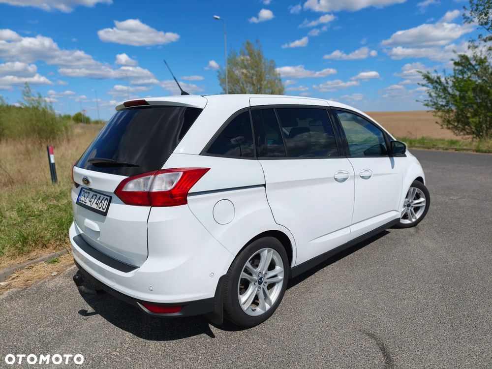 Ford Grand C-MAX - 5