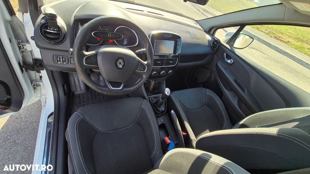 Renault Clio - 6