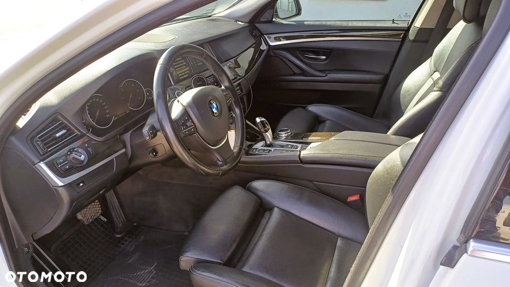 BMW Seria 5 535d xDrive Luxury Line - 10