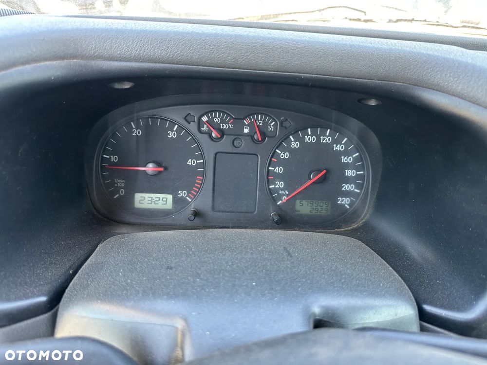 Volkswagen Transporter - 14