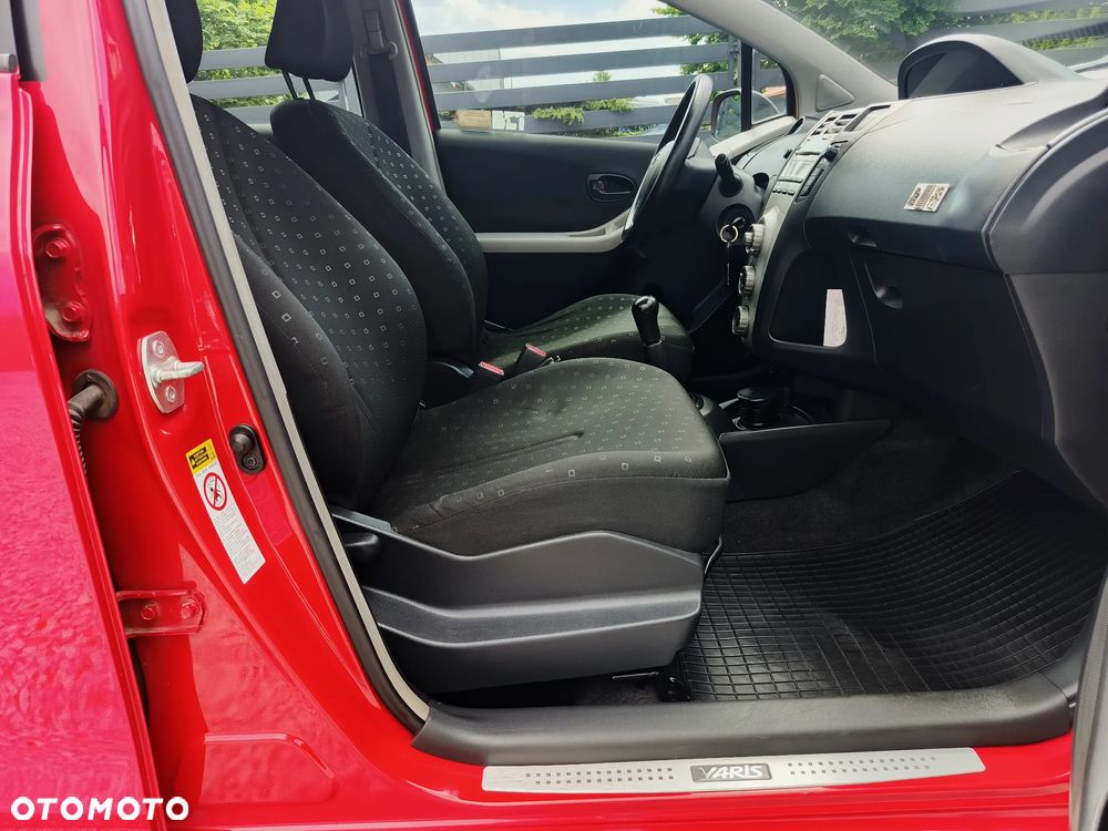 Toyota Yaris 1.3 Luna A/C - 14